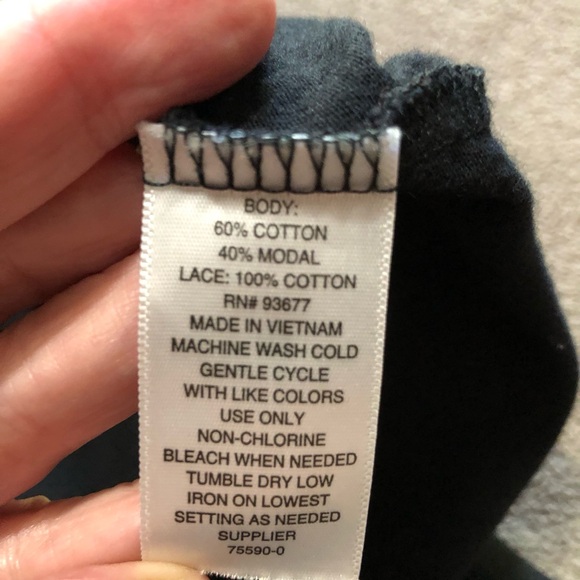 a.n.a.   Black Balloon 3/4 Sleeve tee shirt . Size:petite small. - Picture 4 of 4